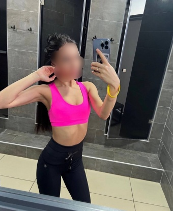 Горячая блондинка приглашает в гости для ярких и страстных встреч! Обещаю, со мной ты почувствуешь себя настоящим мужчиной и получишь незабываемые впечатления. 8857, 25 лет